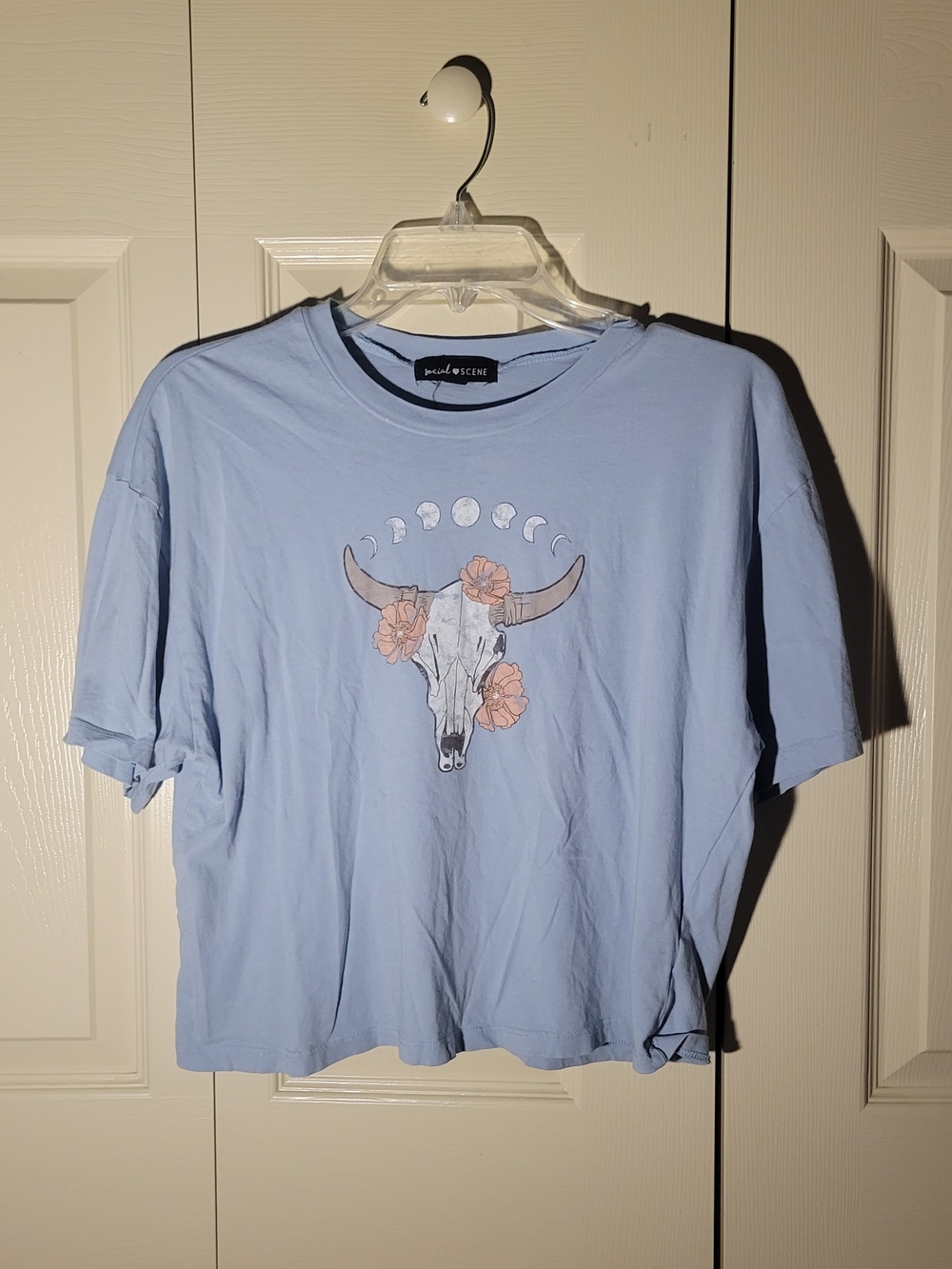 Women's Light Blue Graphic Tee with Floral Bull Skull